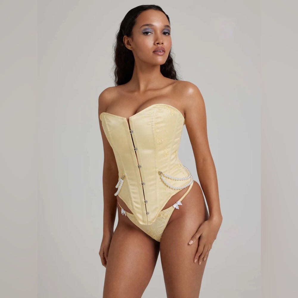 Scarlett Gasque Butter Yellow Pearl Corset S - Picture 4 of 9